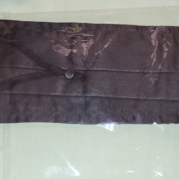 Mask - Picture 2 of 2